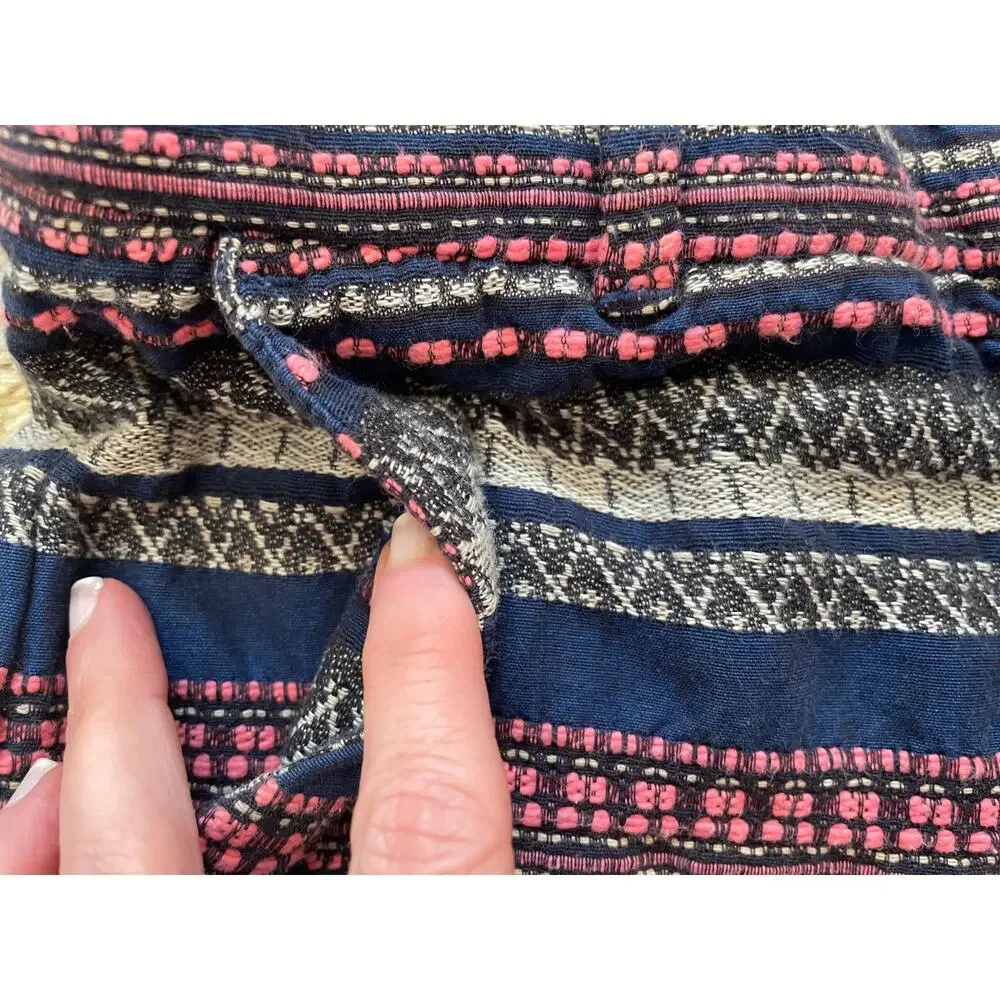 Ann Taylor LOFT Riviera Short, Textured Allover Print, Size OO, XS